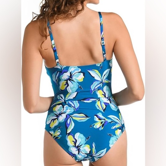La Blanca Women's One Pc Swimsuit Tummy Control Bathing Suit Ocean/Fiji Tropics - Picture 4 of 10